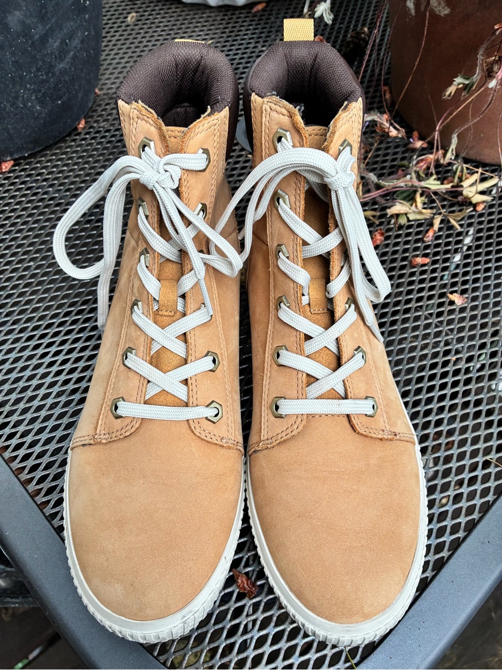 Timberland Women's Skyla Boots sz9